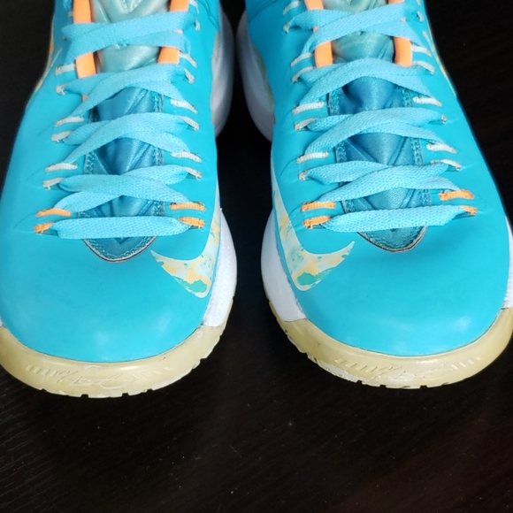 Nike shoes - Picture 4 of 12